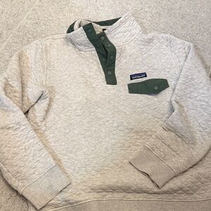 Patagonia Quilted Pullover in Oatmeal with Green Trim